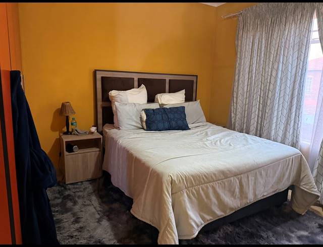 2 BEDROOM APARTMENT FOR SALE IN WATERVAL EAST